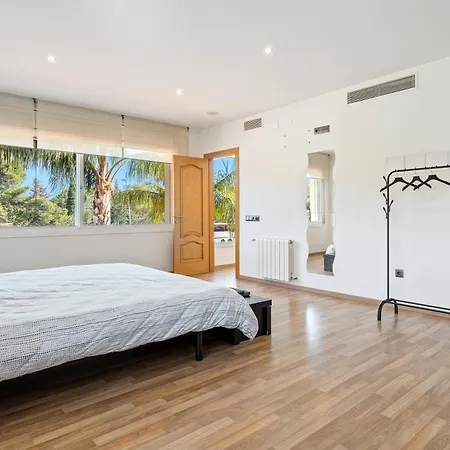 Ca La Nuria Holiday home *